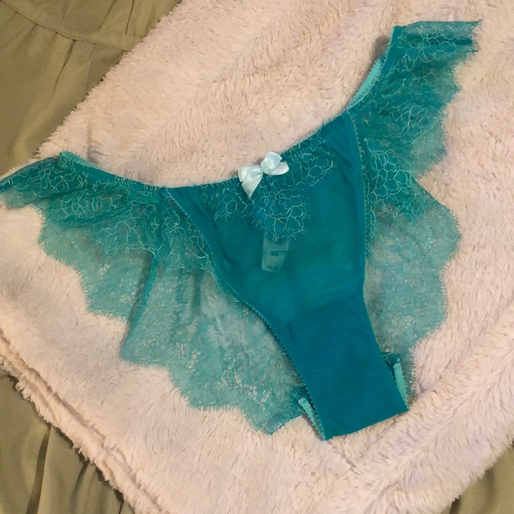 Low rise cheekini VS panties